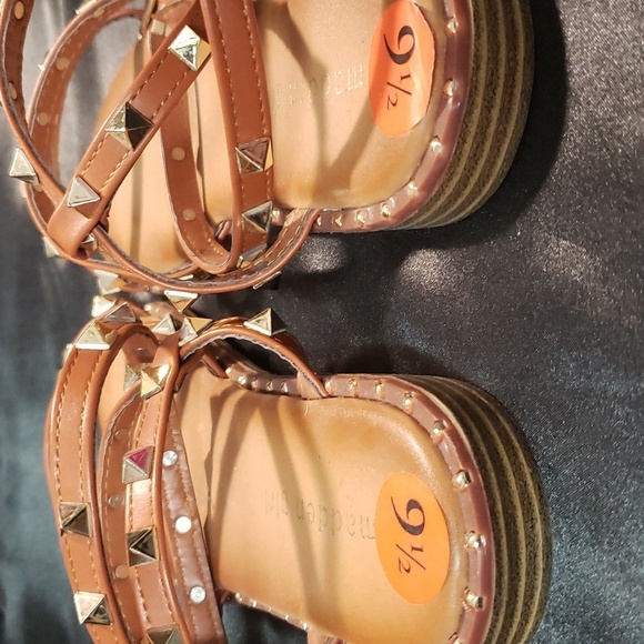 Madden Girl Brown 3-Strap with Ankle Wrap/Gold Studs Sandals - Picture 5 of 6